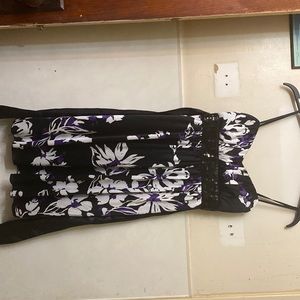 Ruby fox size small dress w floral pattern and black bow